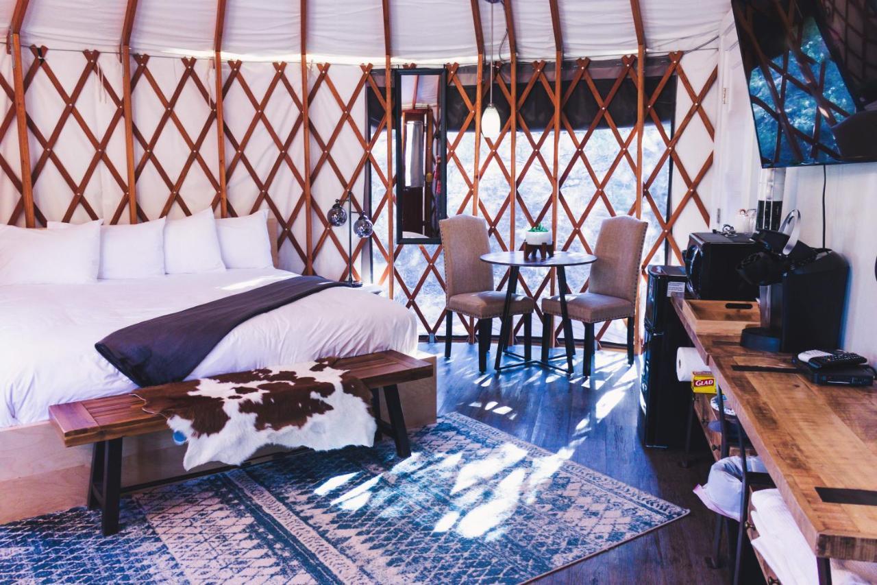 Escalante Yurts - Luxury Lodging Exterior photo