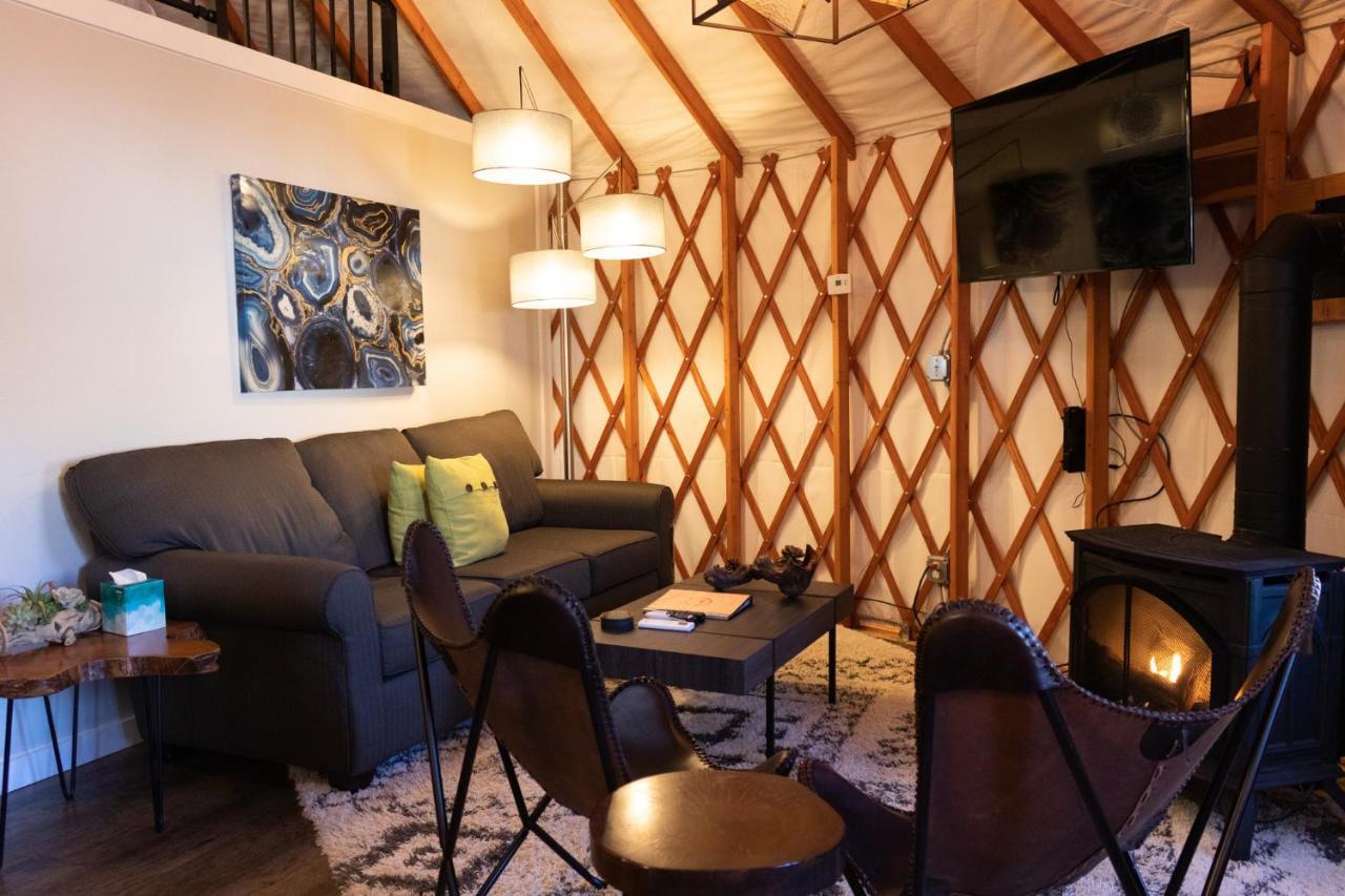 Escalante Yurts - Luxury Lodging Exterior photo