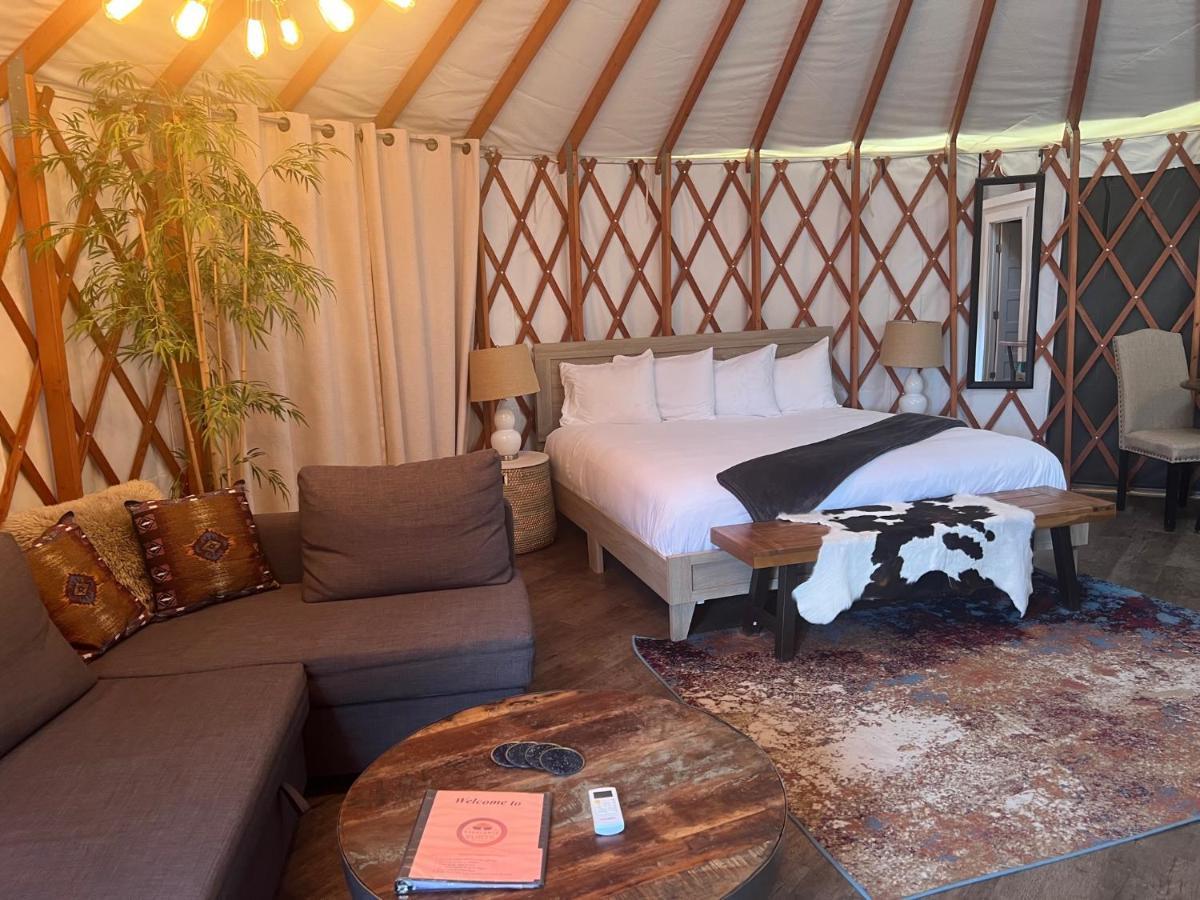 Escalante Yurts - Luxury Lodging Exterior photo