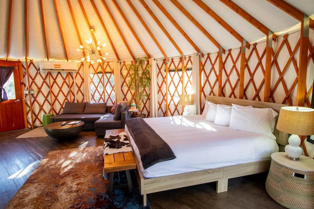 Escalante Yurts - Luxury Lodging Exterior photo