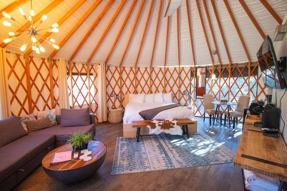 Escalante Yurts - Luxury Lodging Exterior photo